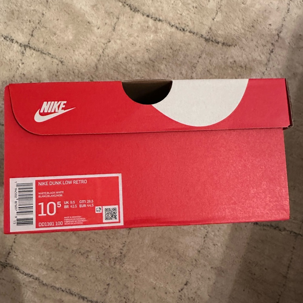 New Nike Dunk Low Retro